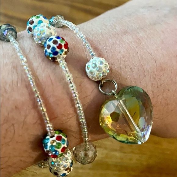 Handmade Spiral Wrap Bracelet Rhinestone Iridescent Beads & Crystal Heart Bangle - Picture 3 of 7